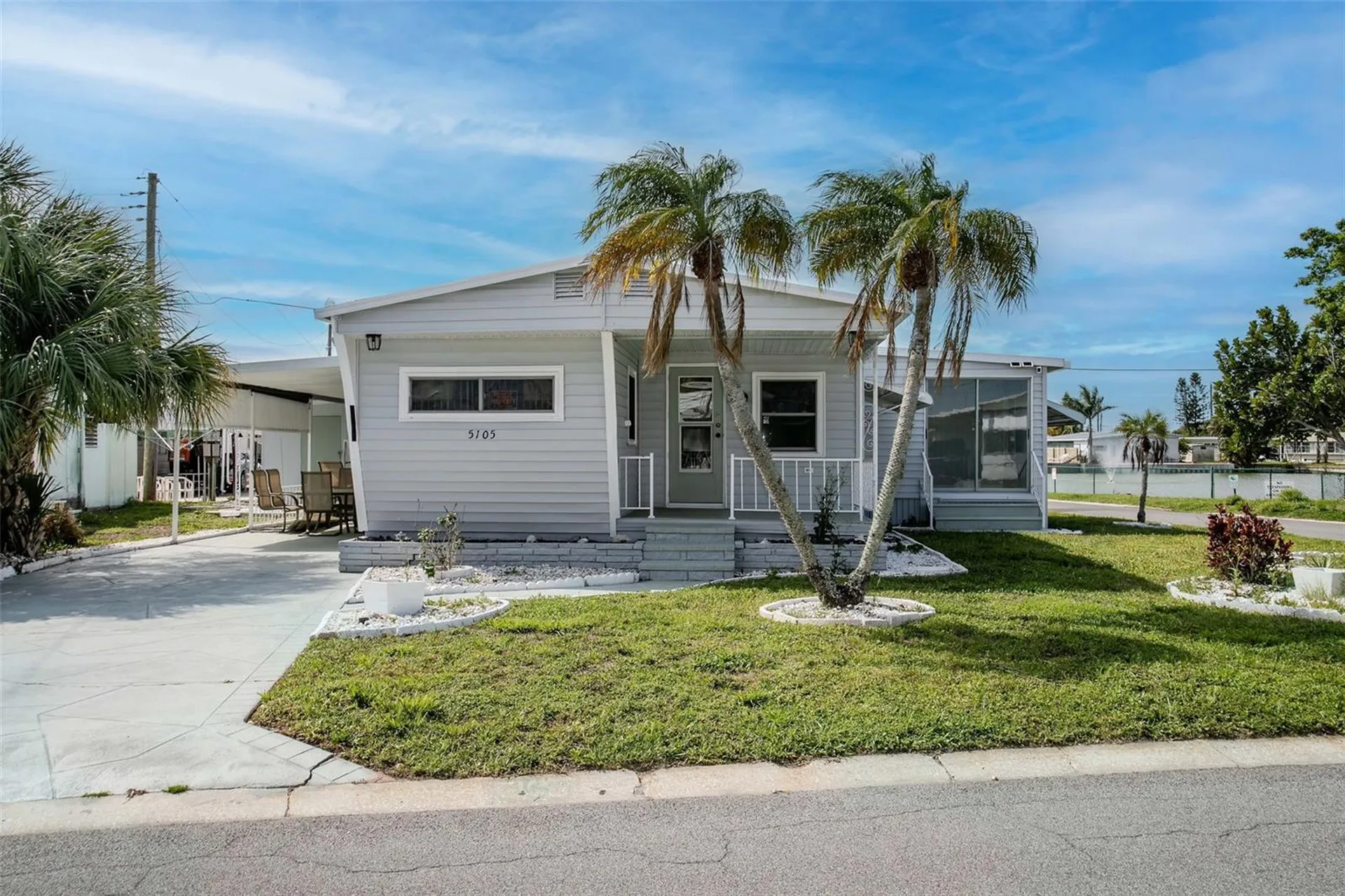 5105 8th Street W Bradenton FL 34207