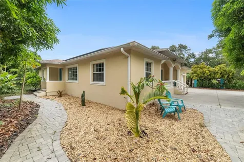 1701 38th Avenue St Petersburg FL 33713