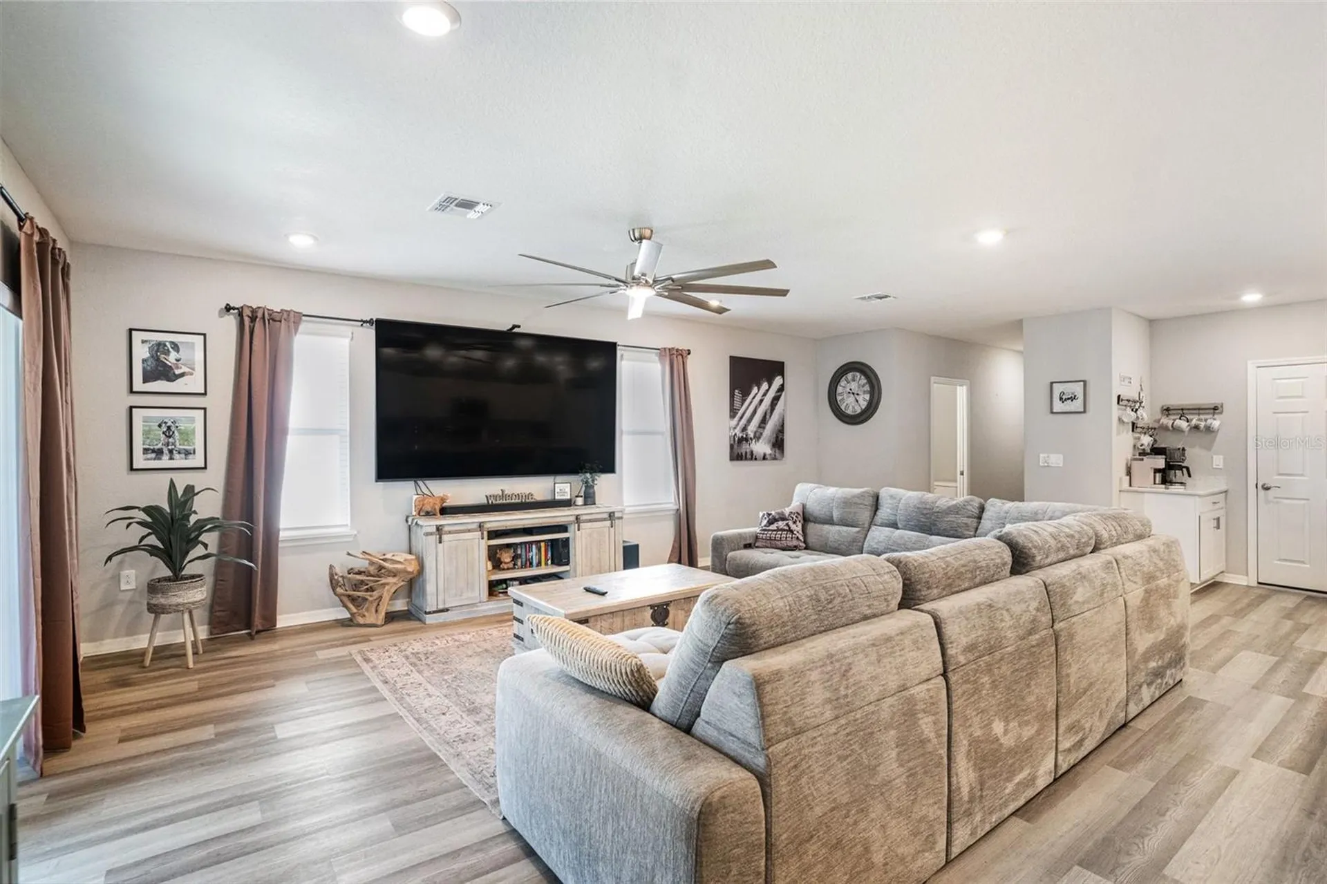 6518 Pebblebrooke Drive Zephyrhills FL 33541