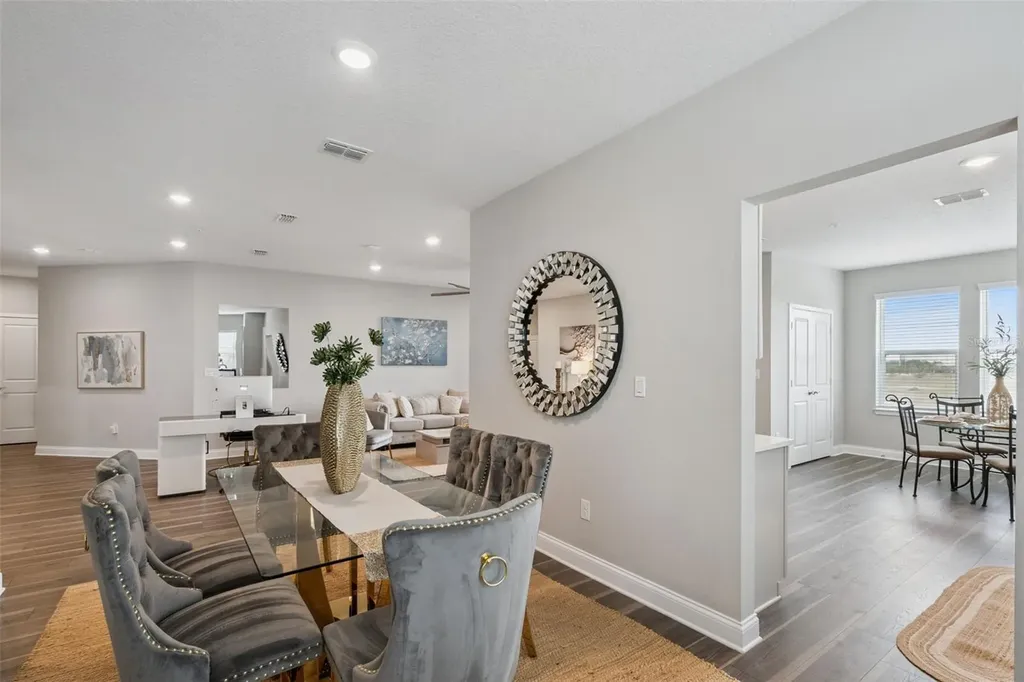 7521 Laureate Boulevard Orlando FL 32827