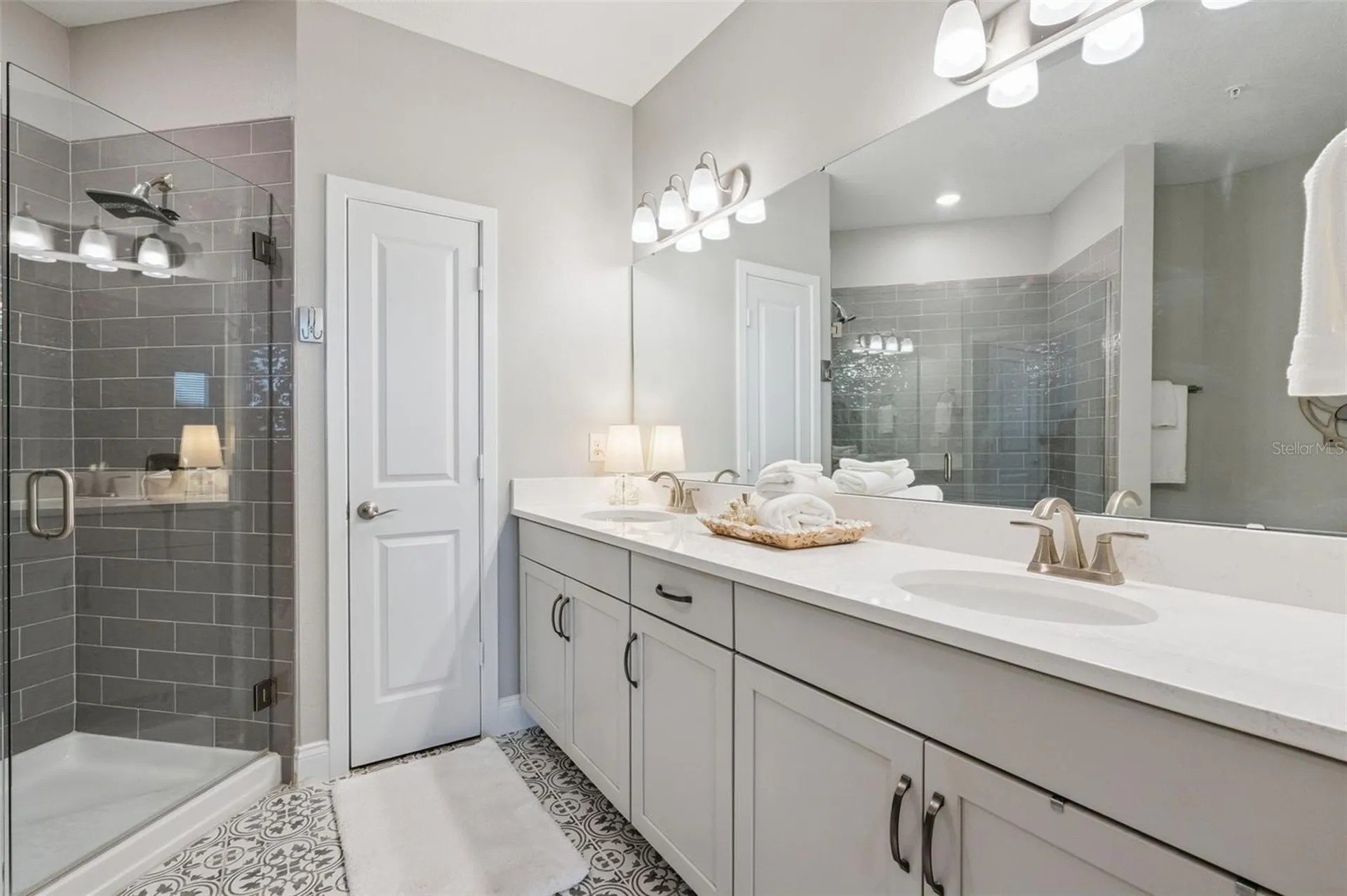 7521 Laureate Boulevard Orlando FL 32827