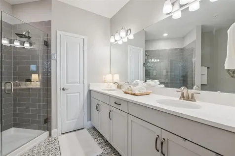 7521 Laureate Boulevard Orlando FL 32827