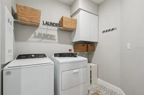7521 Laureate Boulevard Orlando FL 32827