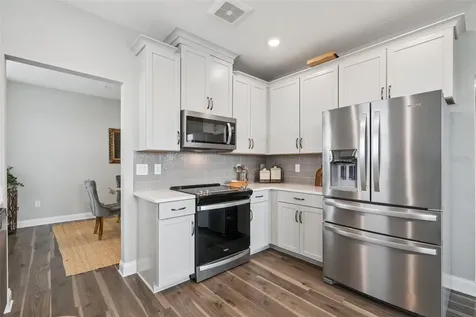 7521 Laureate Boulevard Orlando FL 32827