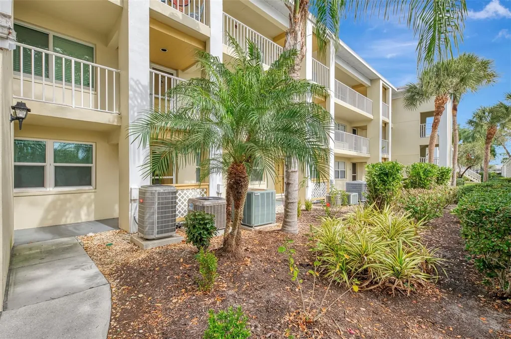 433 Cerromar Lane Venice FL 34293