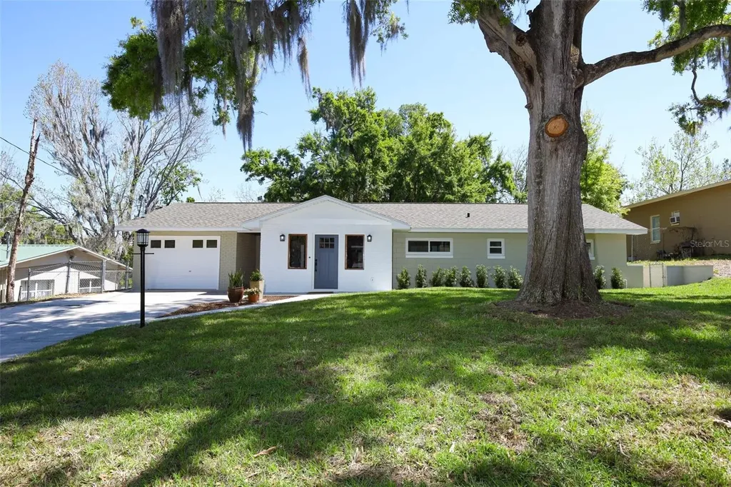 627 Anderson Street Clermont FL 34711