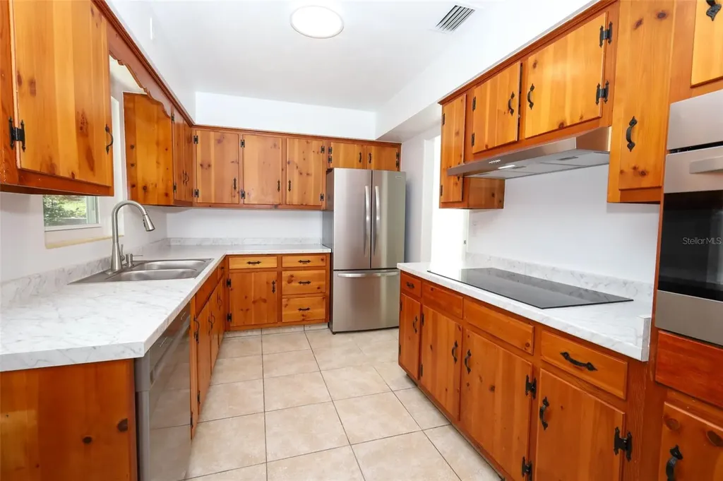 627 Anderson Street Clermont FL 34711