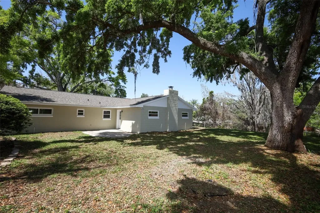 627 Anderson Street Clermont FL 34711