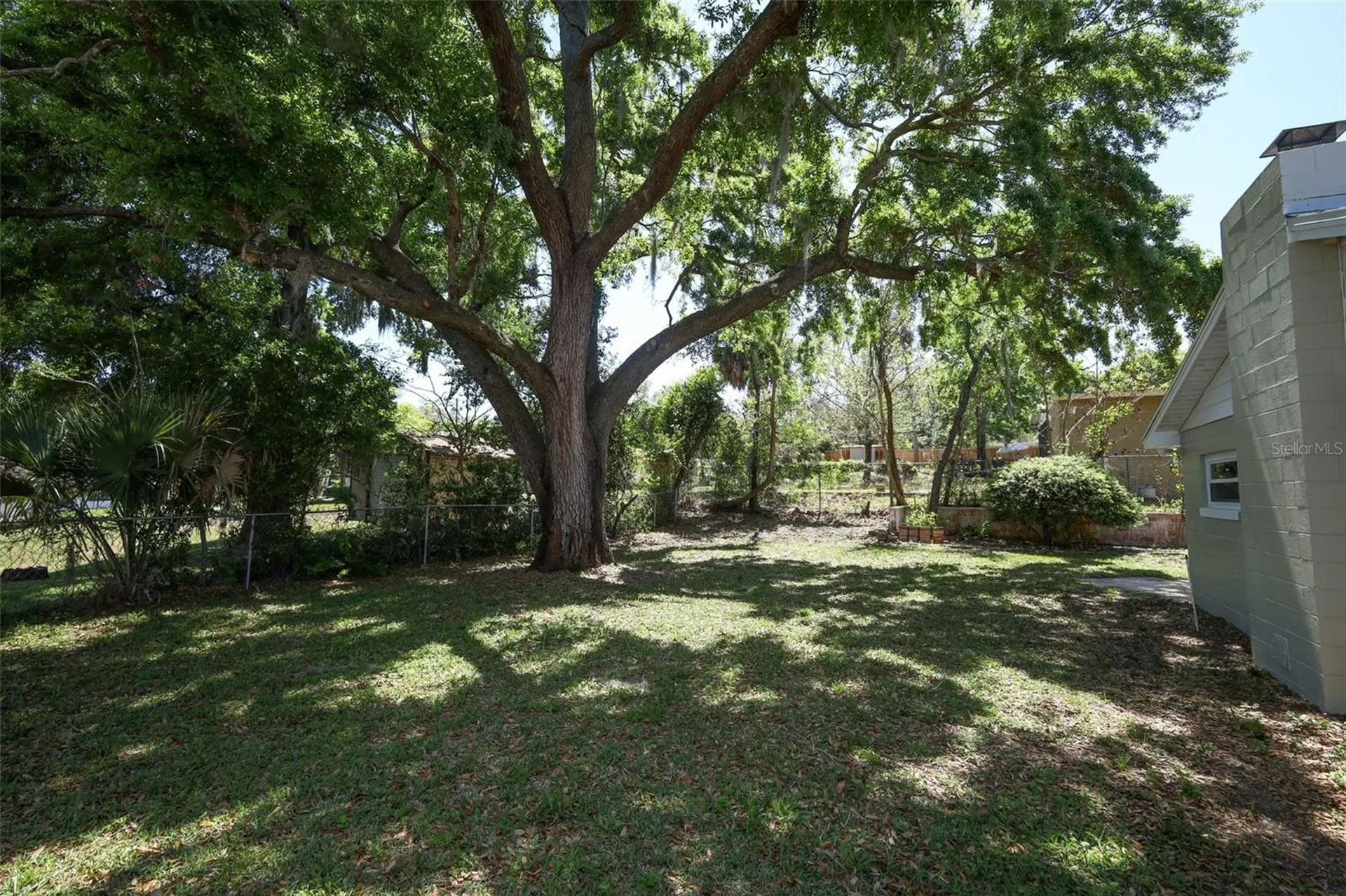627 Anderson Street Clermont FL 34711