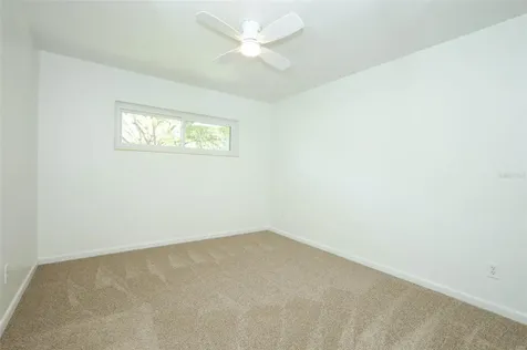 627 Anderson Street Clermont FL 34711