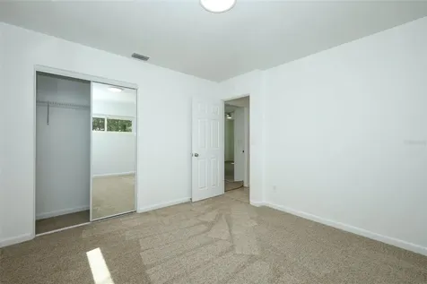 627 Anderson Street Clermont FL 34711