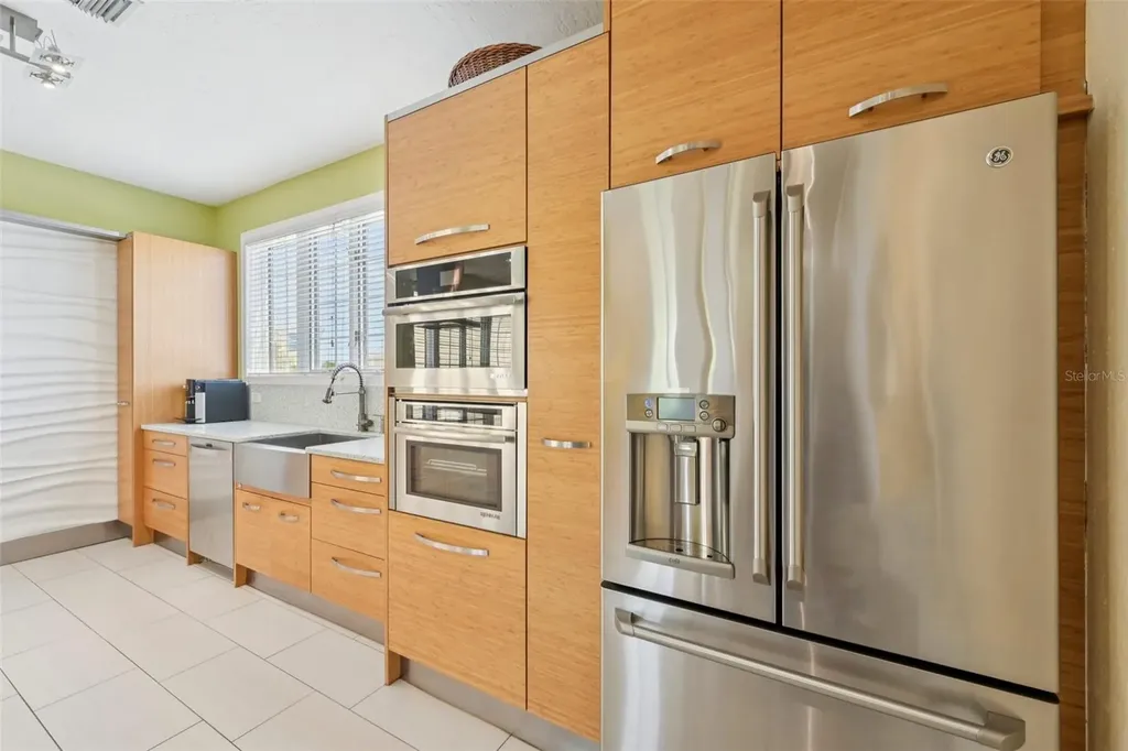 660 Cedars Court Longboat Key FL 34228