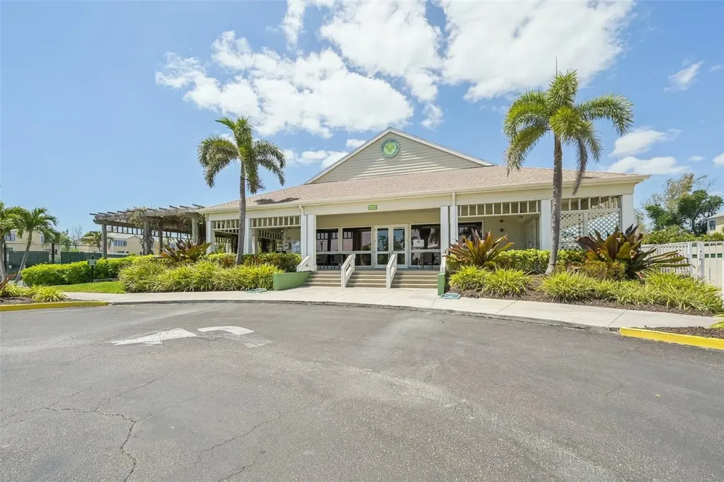 660 Cedars Court Longboat Key FL 34228