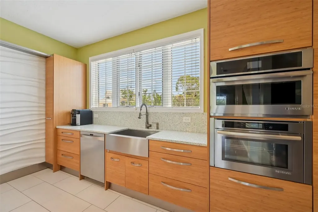 660 Cedars Court Longboat Key FL 34228