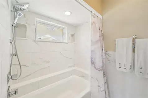 660 Cedars Court Longboat Key FL 34228