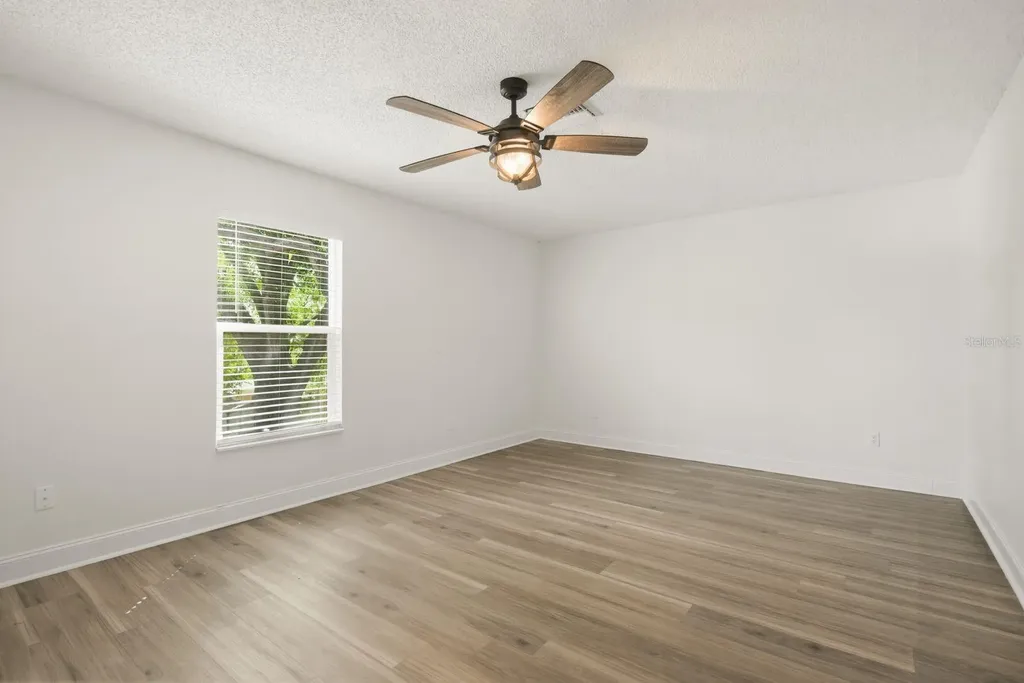 2204 Howard Lane Tampa FL 33612