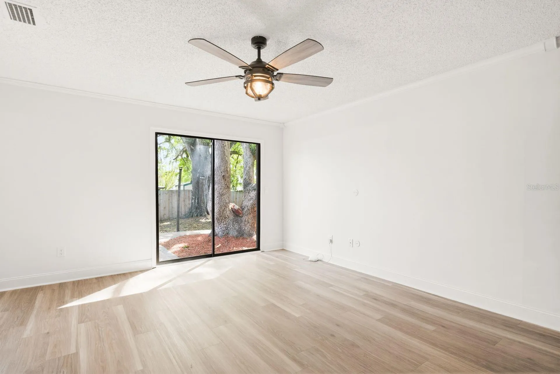 2204 Howard Lane Tampa FL 33612
