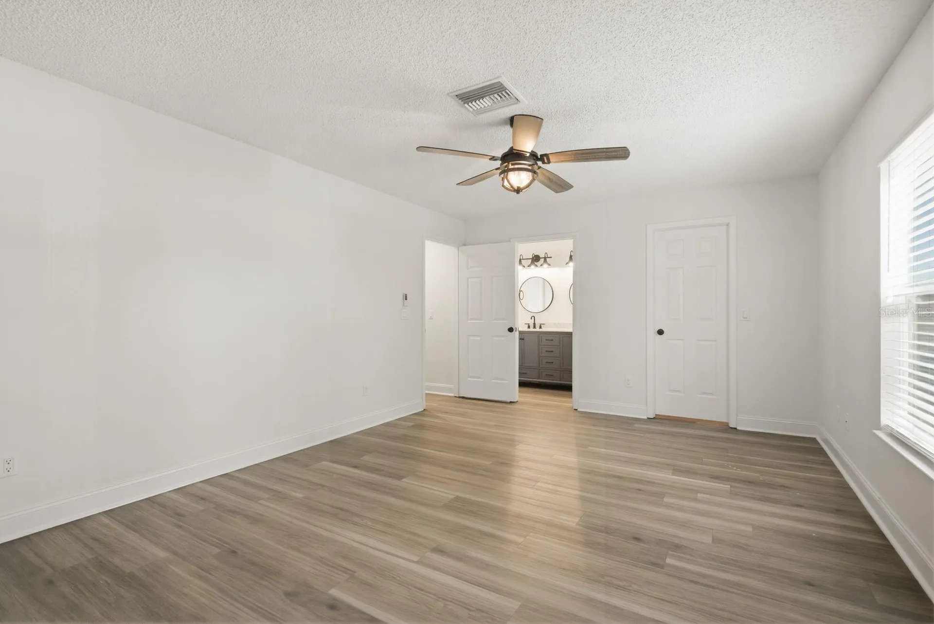 2204 Howard Lane Tampa FL 33612