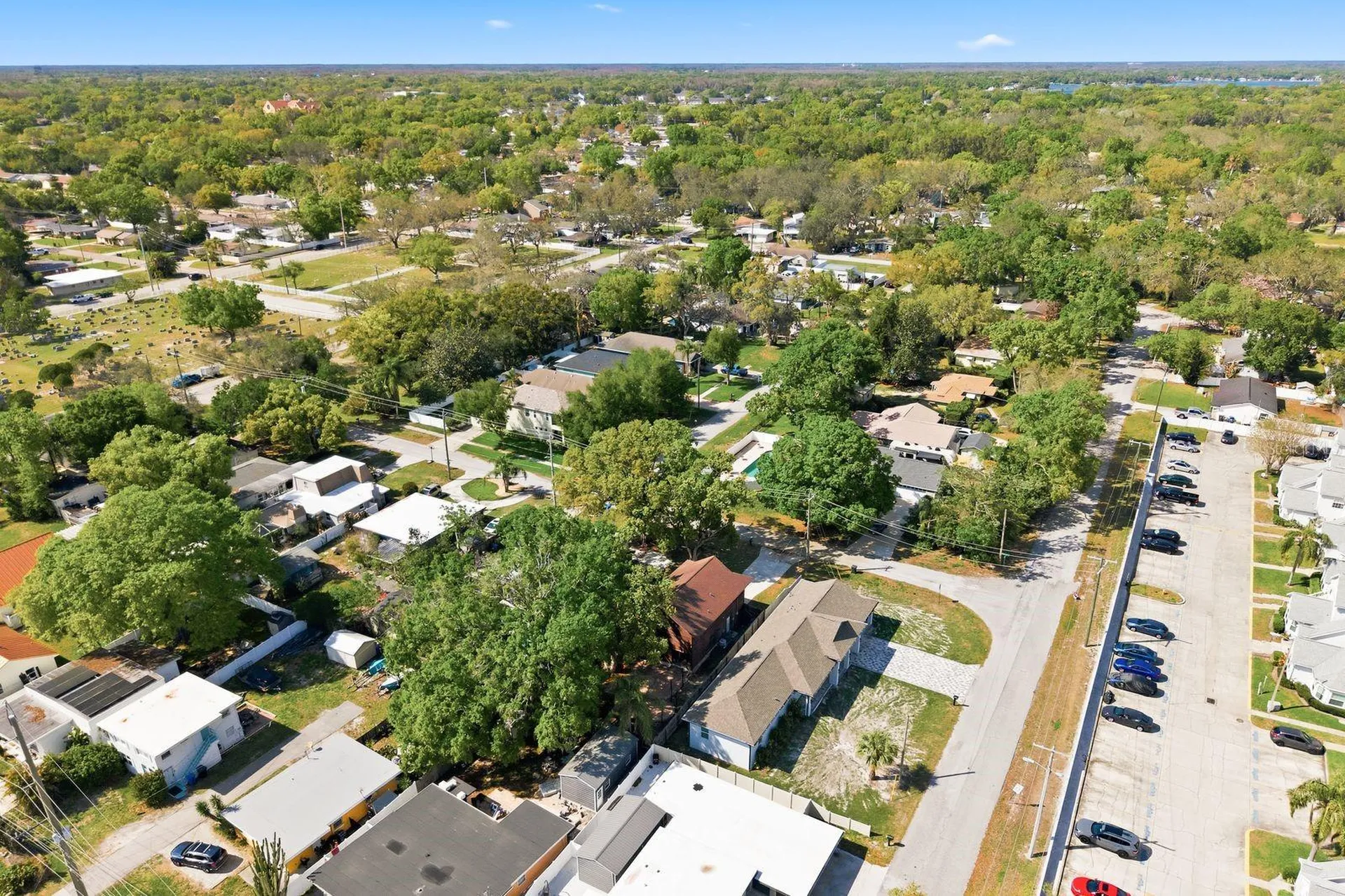 2204 Howard Lane Tampa FL 33612