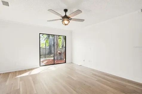 2204 Howard Lane Tampa FL 33612