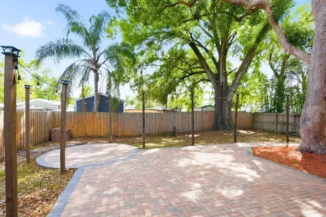 2204 Howard Lane Tampa FL 33612
