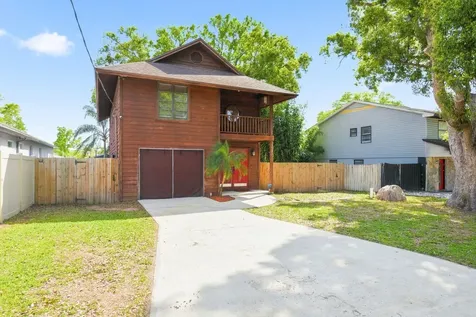 2204 Howard Lane Tampa FL 33612