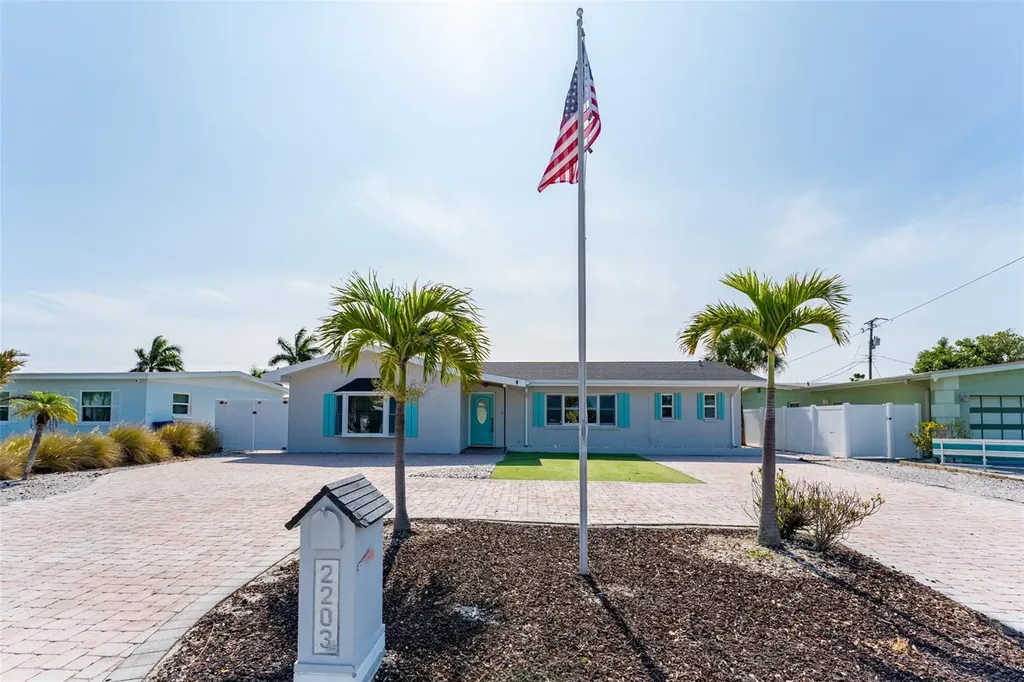 2203 W Vina Del Mar Boulevard St Pete Beach FL 33706