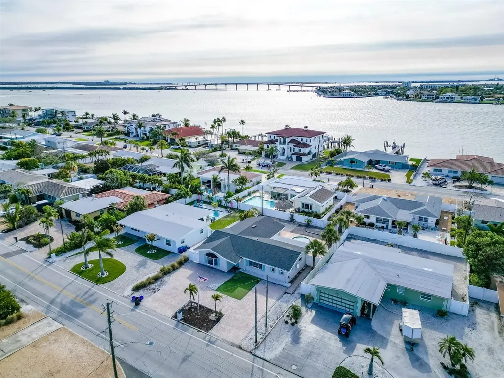2203 W Vina Del Mar Boulevard St Pete Beach FL 33706