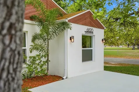 6820 S Sheridan Road Tampa FL 33611