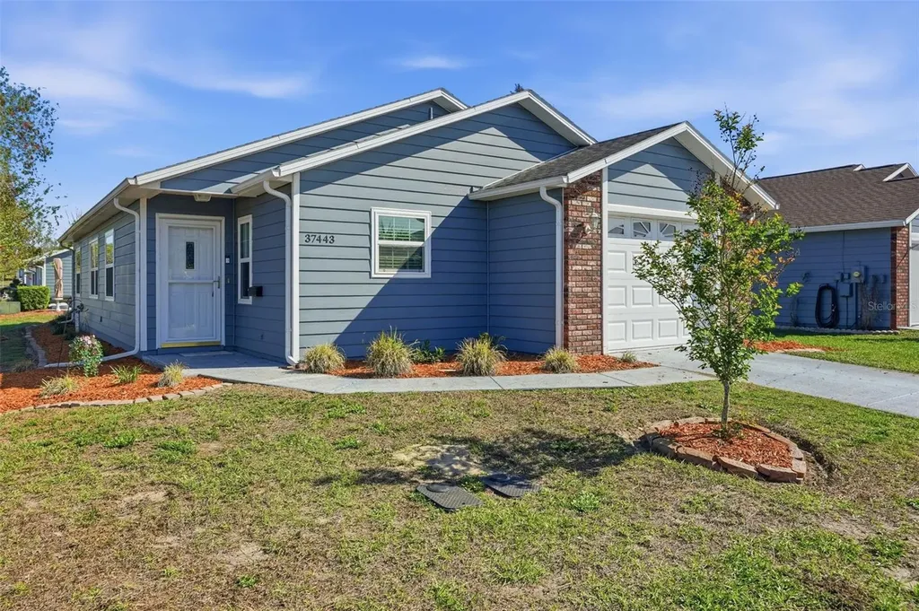 37443 Redberry Court Zephyrhills FL 33542