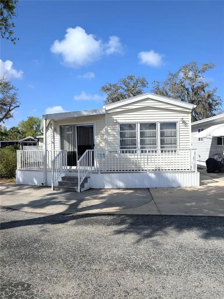 3300 26th Avenue E Bradenton FL 34208