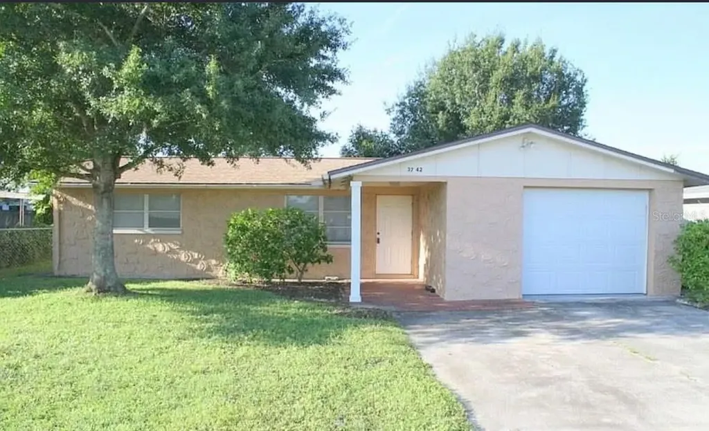3742 Darlington Road Holiday FL 34691