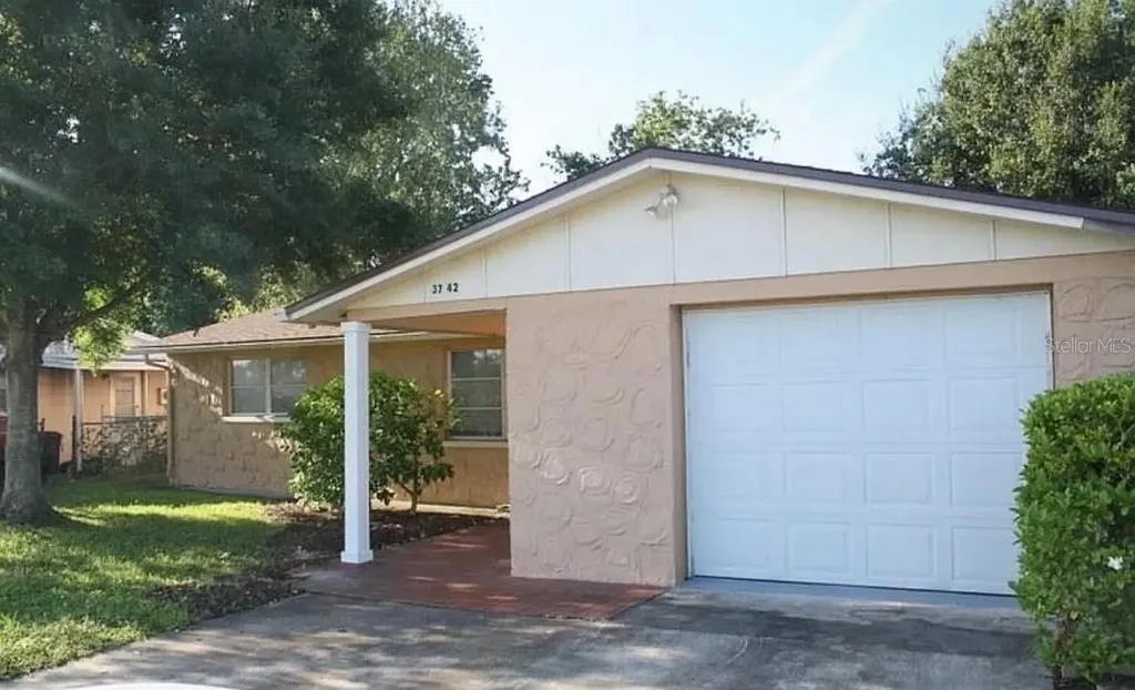 3742 Darlington Road Holiday FL 34691