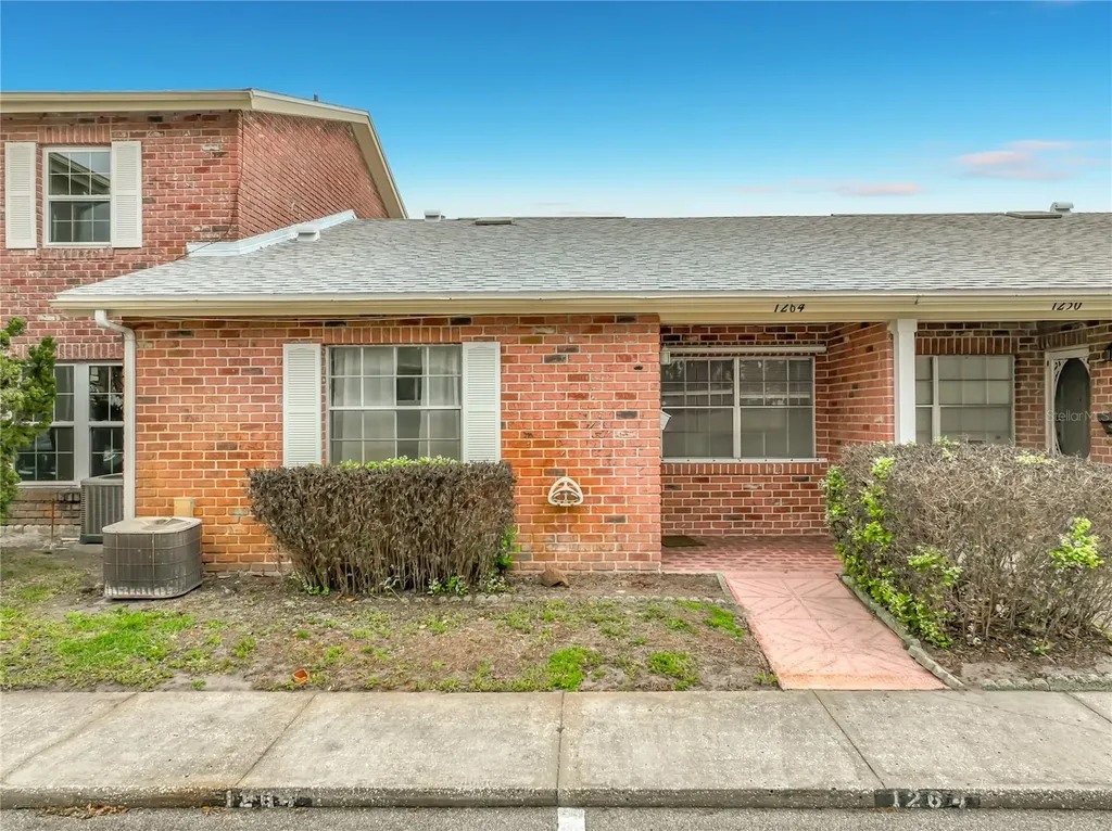 1264 Village Way Orlando FL 32807