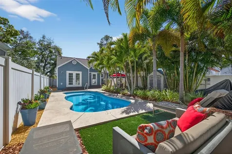 2445 6th Avenue N St Petersburg FL 33713