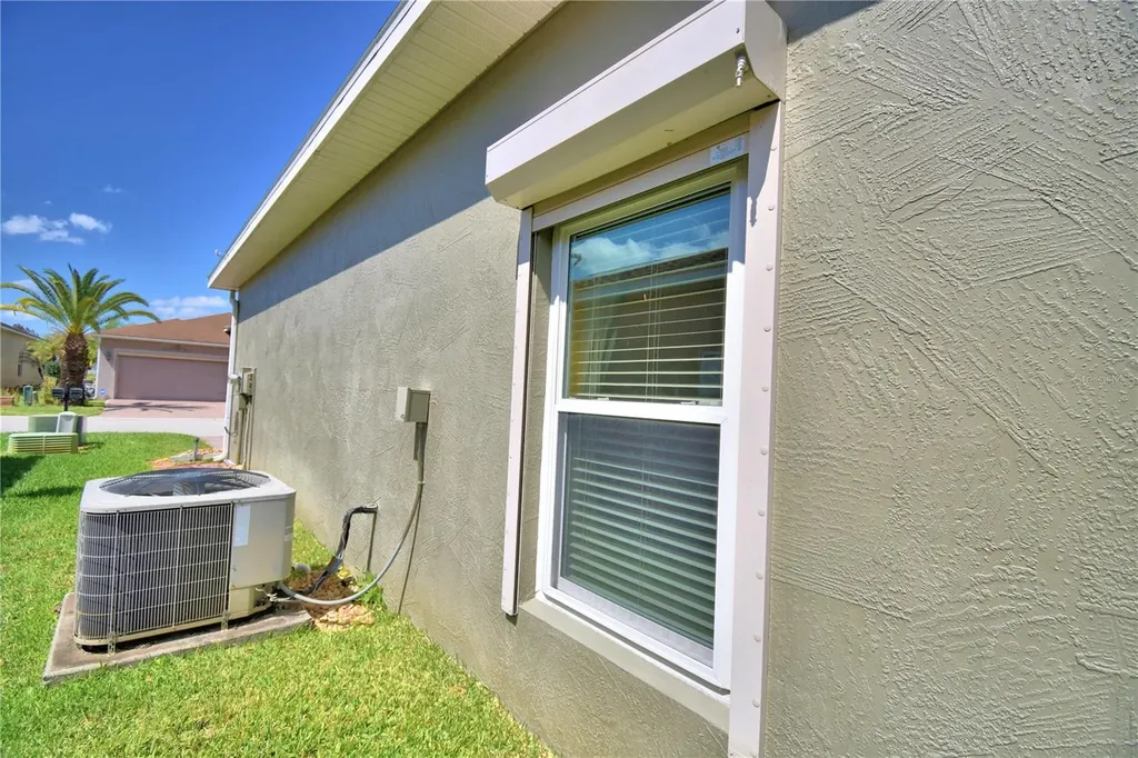2350 Salzburg Loop Winter Haven FL 33884