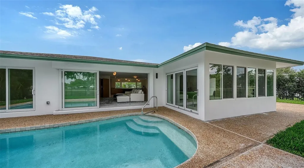 1967 Brookhaven Drive Sarasota FL 34239