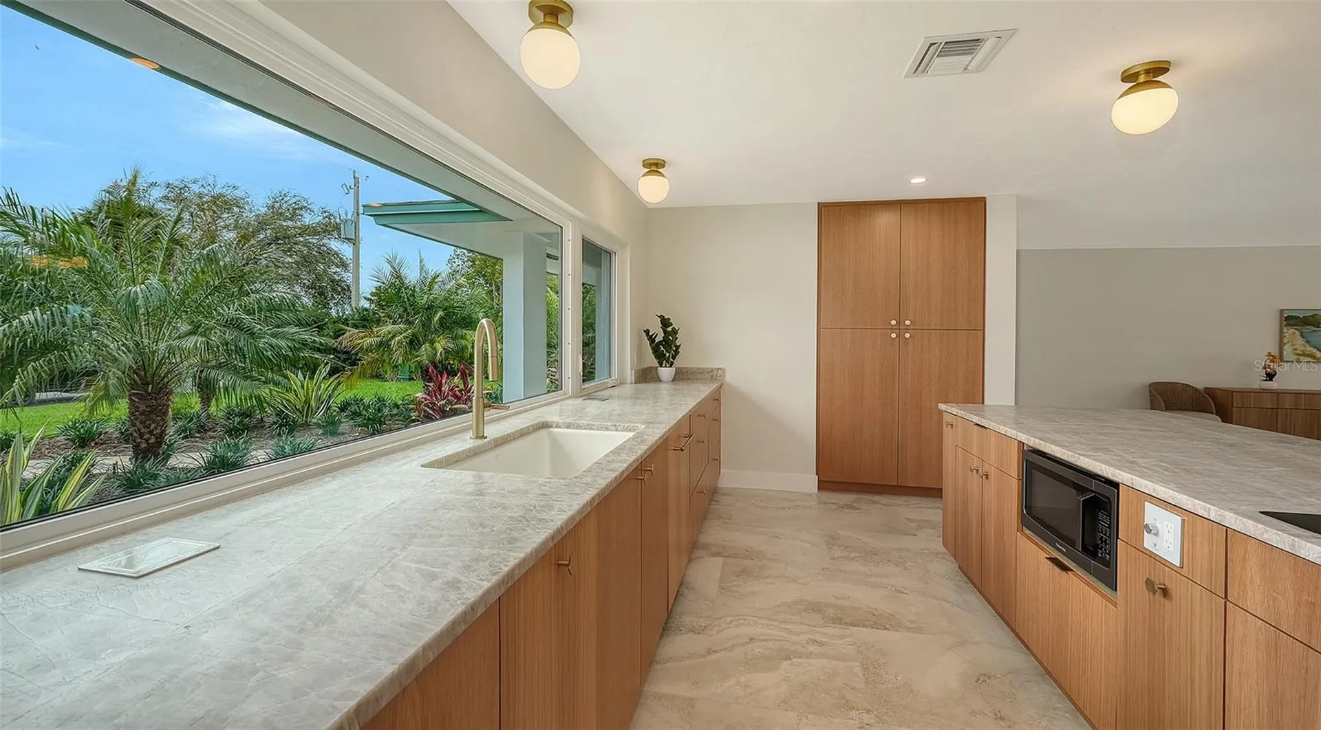 1967 Brookhaven Drive Sarasota FL 34239