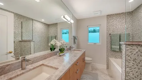 1967 Brookhaven Drive Sarasota FL 34239