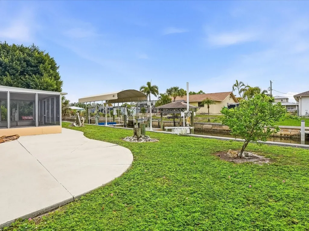 235 Pompano Terrace Punta Gorda FL 33950