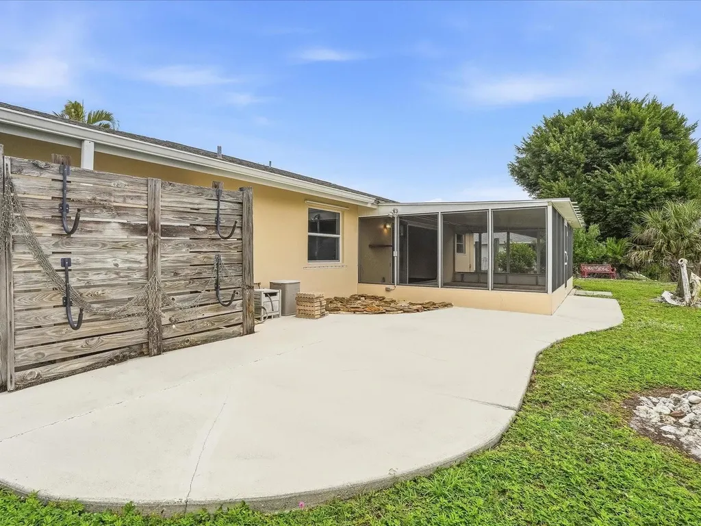 235 Pompano Terrace Punta Gorda FL 33950