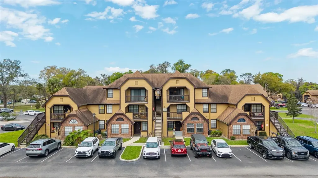 320 Black Oak Court Altamonte Springs FL 32701
