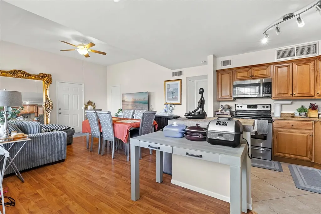 320 Black Oak Court Altamonte Springs FL 32701