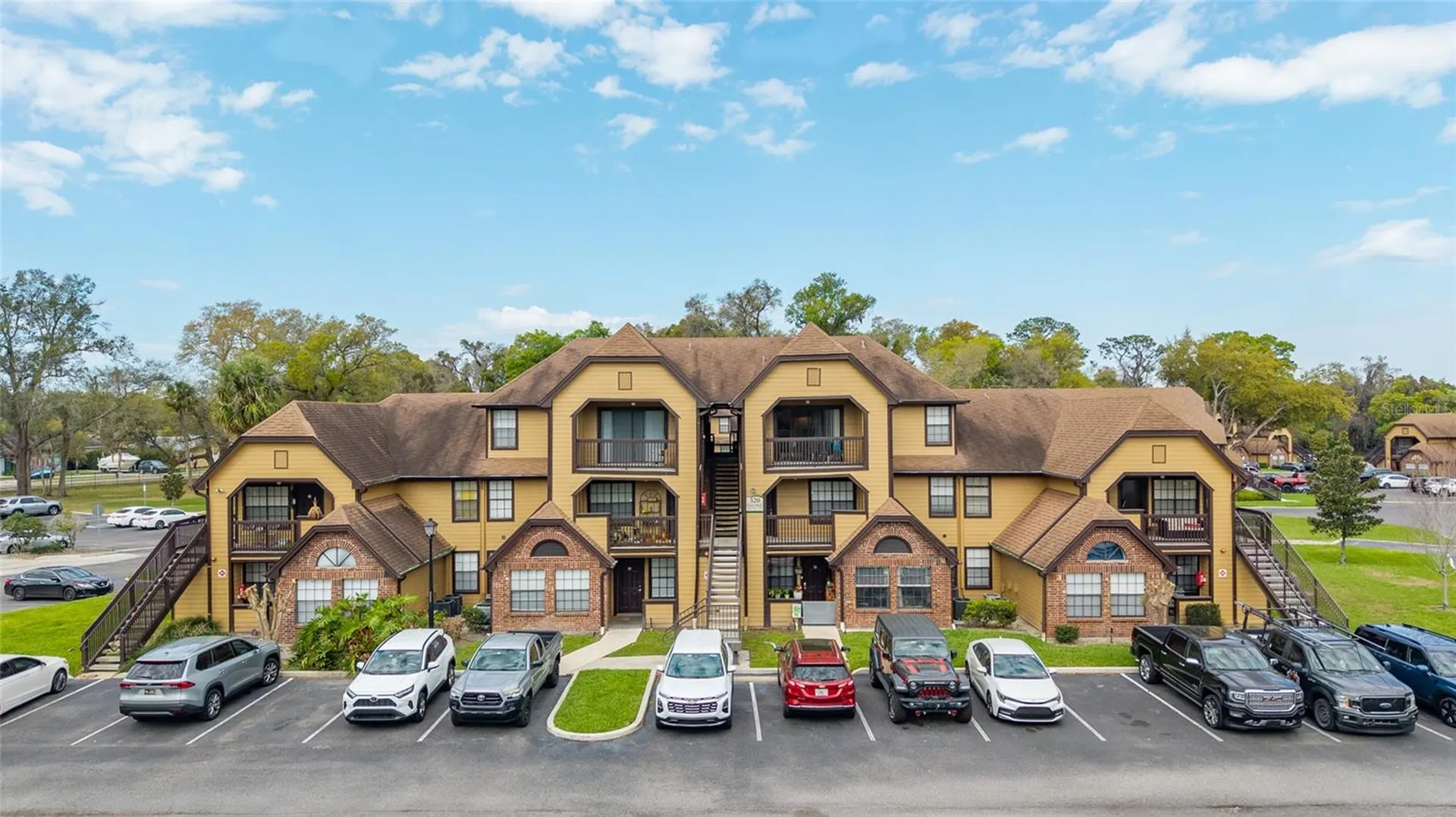 320 Black Oak Court Altamonte Springs FL 32701