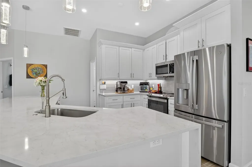 230 NE 18th Street Cape Coral FL 33909