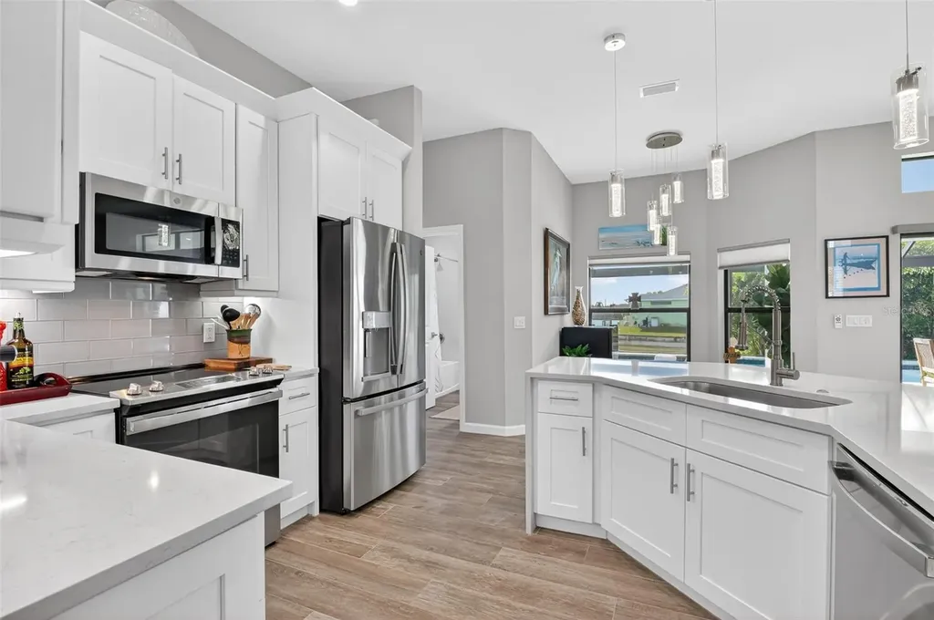 230 NE 18th Street Cape Coral FL 33909