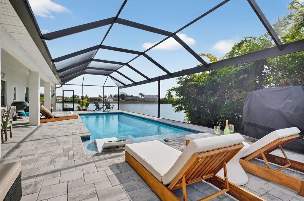 230 NE 18th Street Cape Coral FL 33909