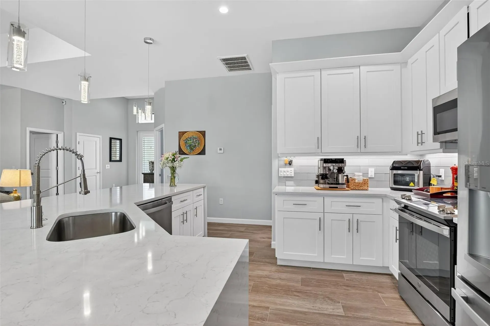 230 NE 18th Street Cape Coral FL 33909