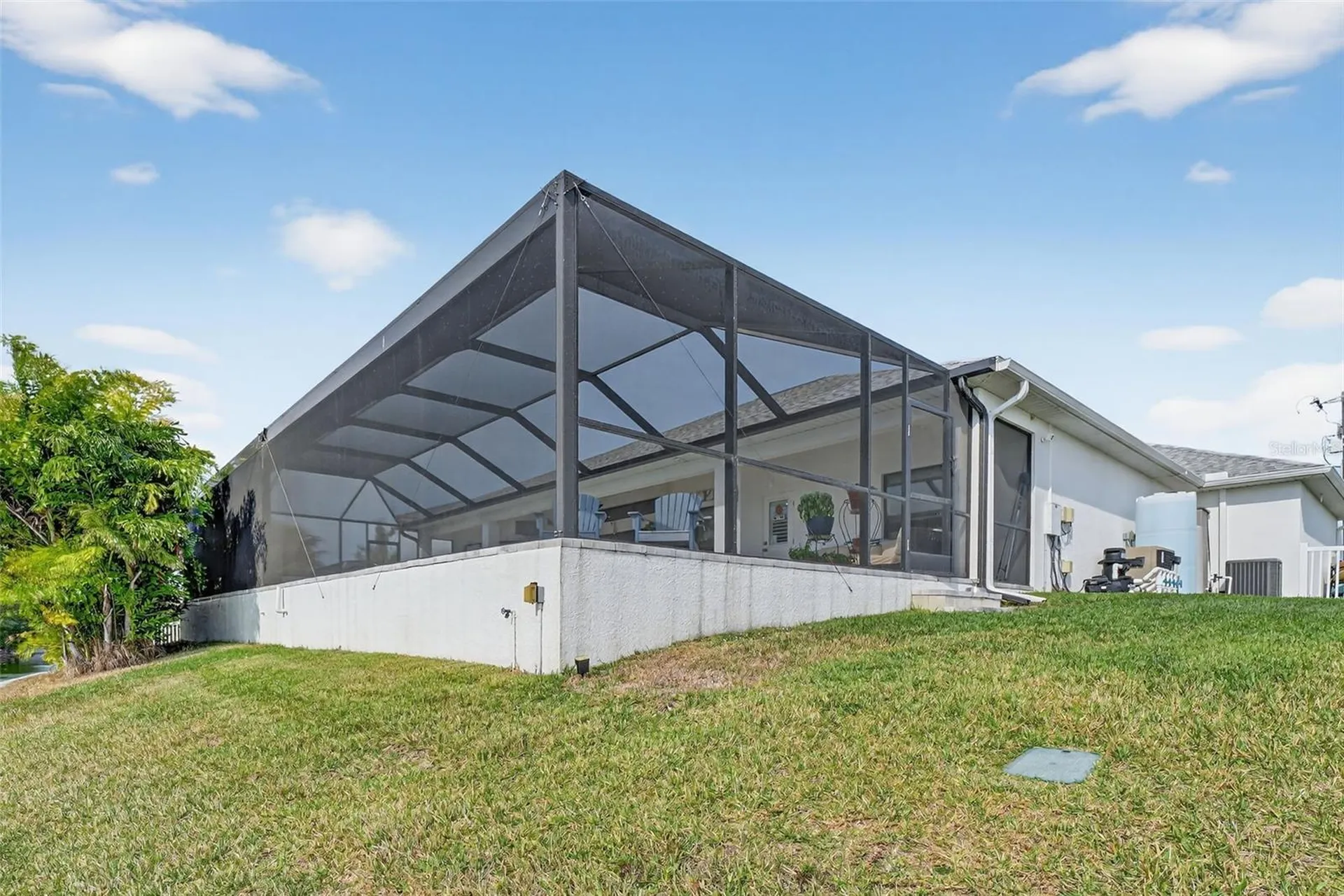 230 NE 18th Street Cape Coral FL 33909
