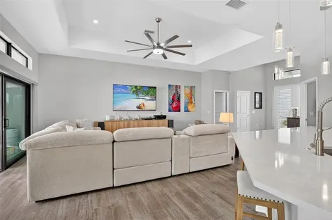 230 NE 18th Street Cape Coral FL 33909